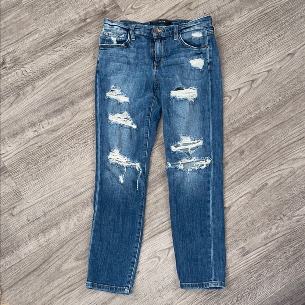 JOES JEANS DISTRESSED JEANS